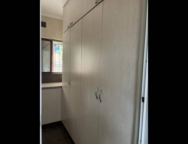 7 BEDROOM HOUSE FOR SALE IN EMPANGENI